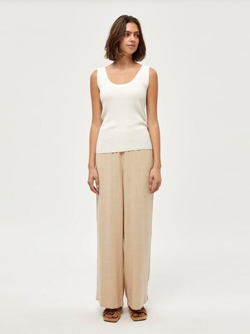 Peppercorn Broderad topp 'Tana' i beige