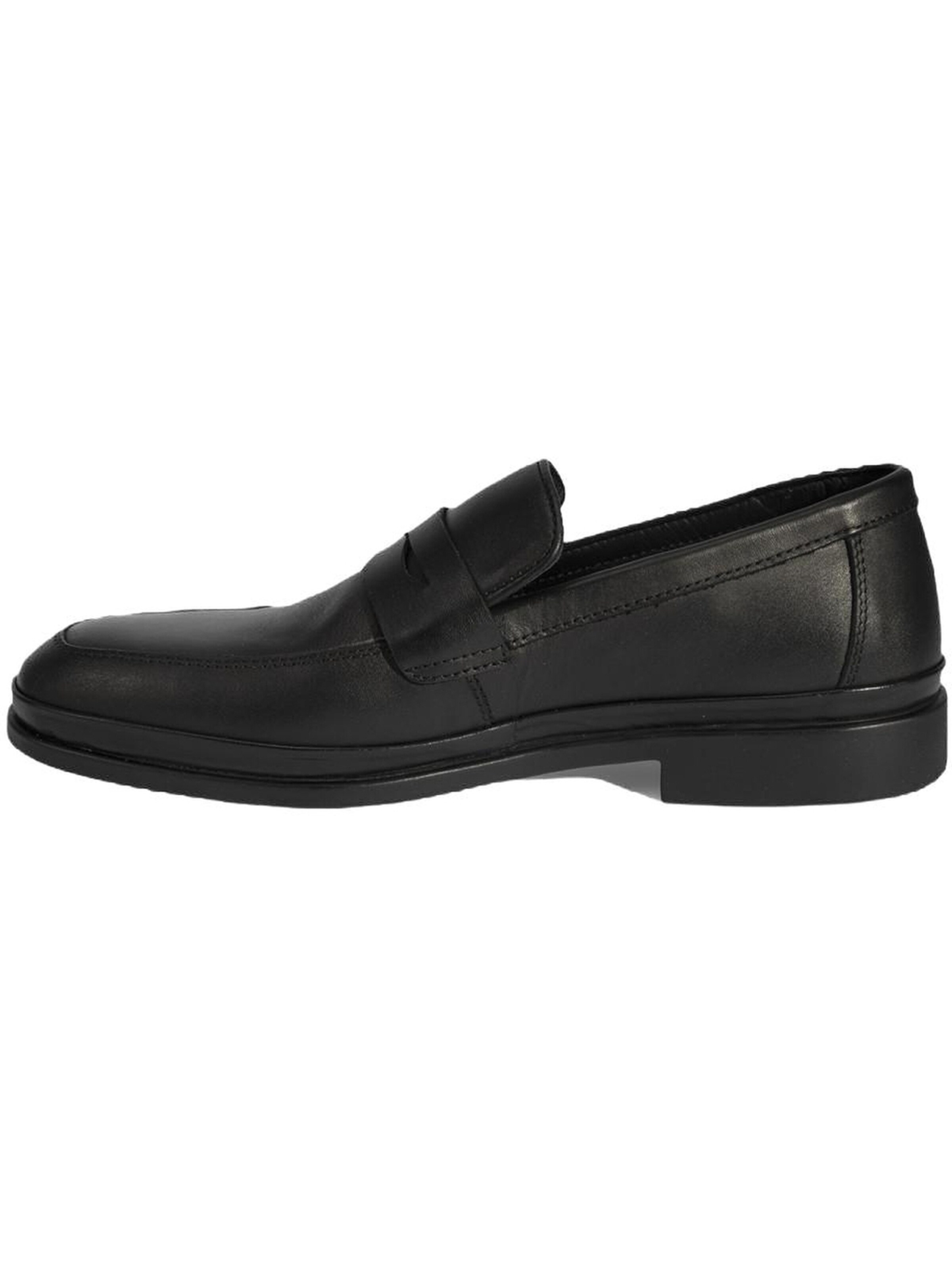 Desa Moccasins in Black