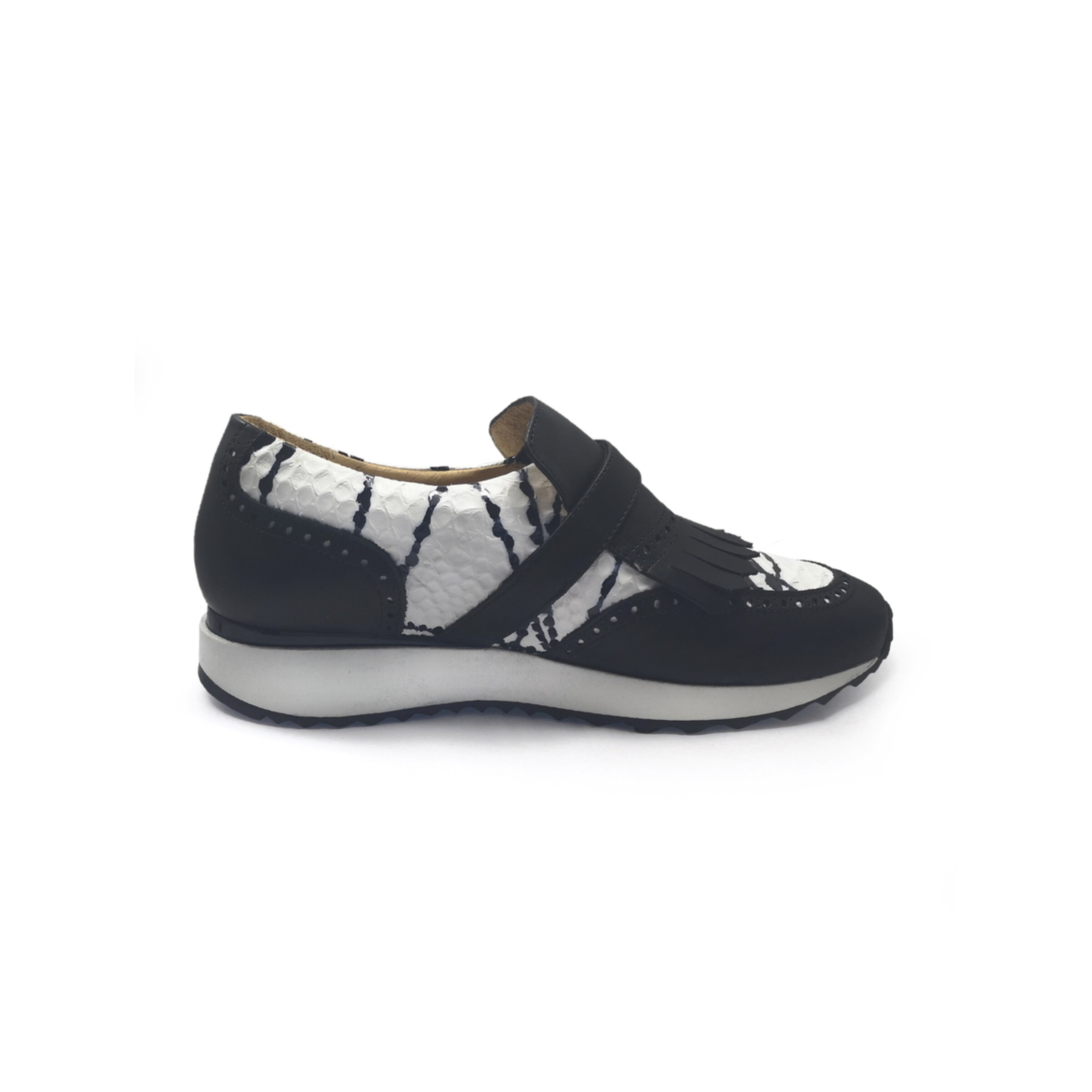Frauen Sneaker TIGGERS Sneaker low in Schwarz - DZ06335 Frauen Sneaker TIGGERS Sneaker low in Schwarz - DZ06335
