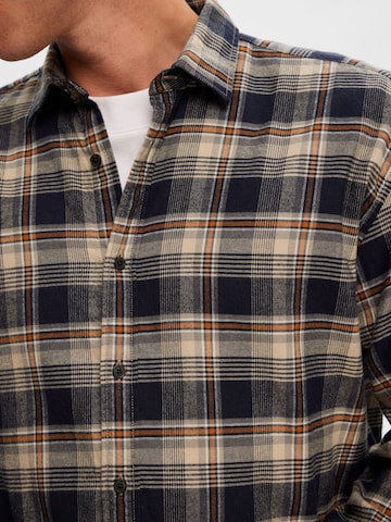 Comfort fit Camicia 'Owen' di SELECTED HOMME in marrone