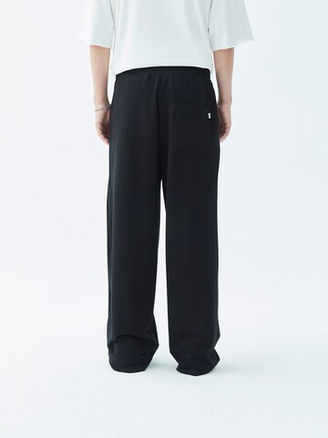VAMOS CLO - Loosefit Calças 'McAllen' em preto