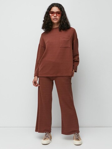C&City Sweatsuit in Brown: front