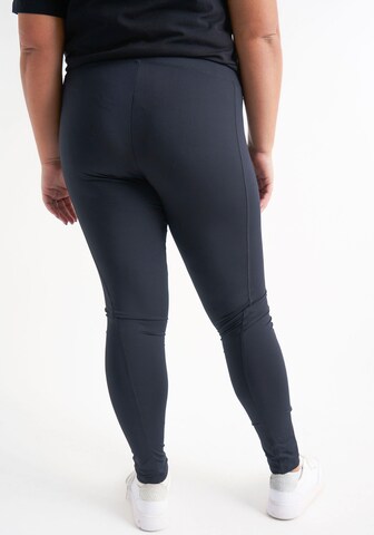 Aprico Skinny Leggings in Black