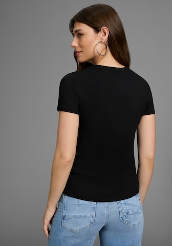 LAURA SCOTT Shirt in Black