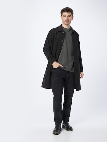 Manteau mi-saison Revolution en noir