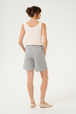 CULTURE Loosefit Shorts 'Kima' in Schwarz