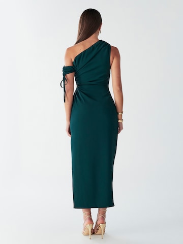 BWLDR - Vestido em verde: atrás