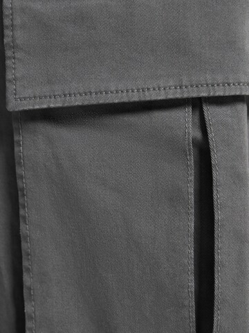 Bershka Regular Cargo Pants in Grey