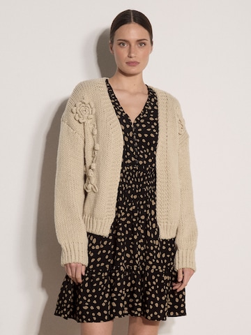 Cardigan bavarois ' ' Apricot en gris : devant