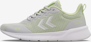 Chaussure de sport Hummel en vert : devant