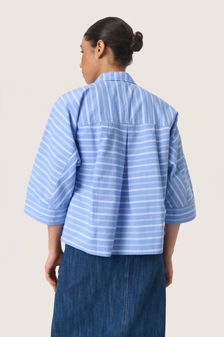 SOAKED IN LUXURY Bluse 'Merona' in Blau