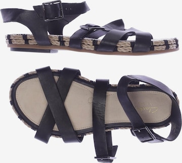 CLARKS Sandalen 41 in Schwarz: predná strana