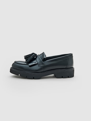 juoda EDITED Loaferai 'Patrice': priekis