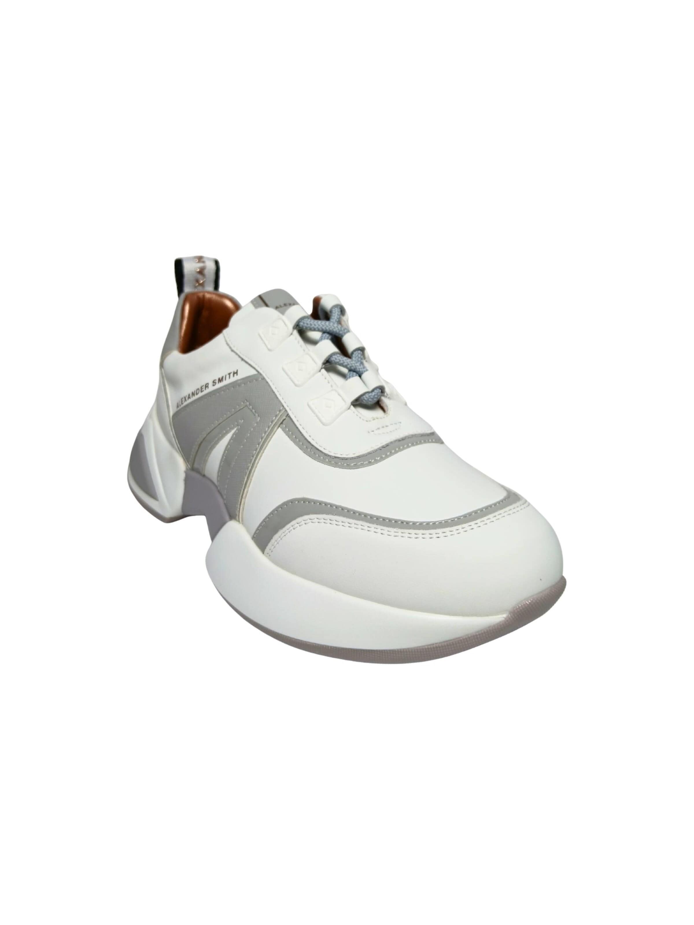 Baskets basses Alexander Smith en blanc