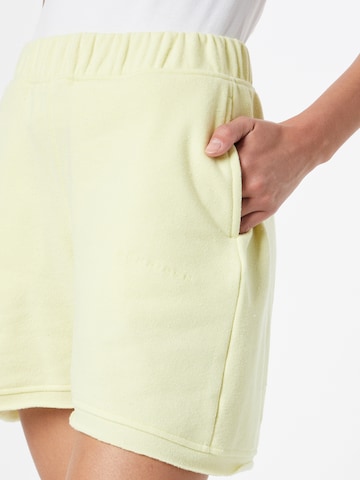 Regular Pantalon de sport 'NILA NEPS' Röhnisch en jaune