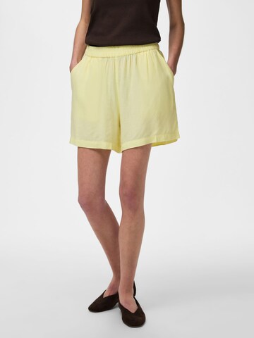 PIECES Loosefit Broek 'PCPia' in Geel: voorkant