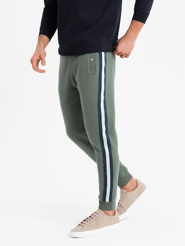 regular Pantaloni sportivi di Ombre in verde