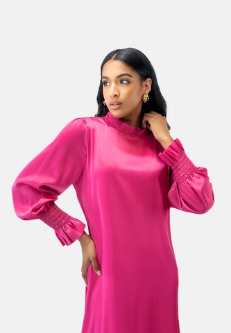 Robe 'Abaya' Elara en rose