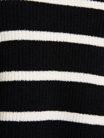 Bershka Pullover in Schwarz