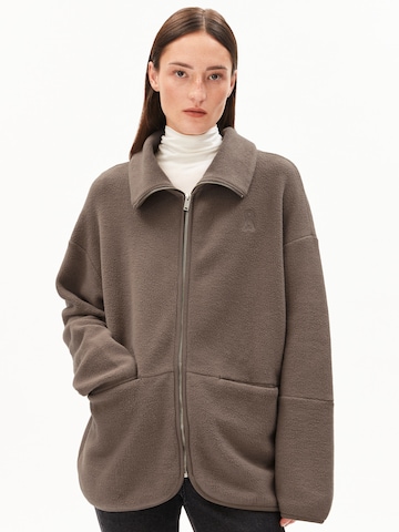 ARMEDANGELS Between-season jacket in Brown: front