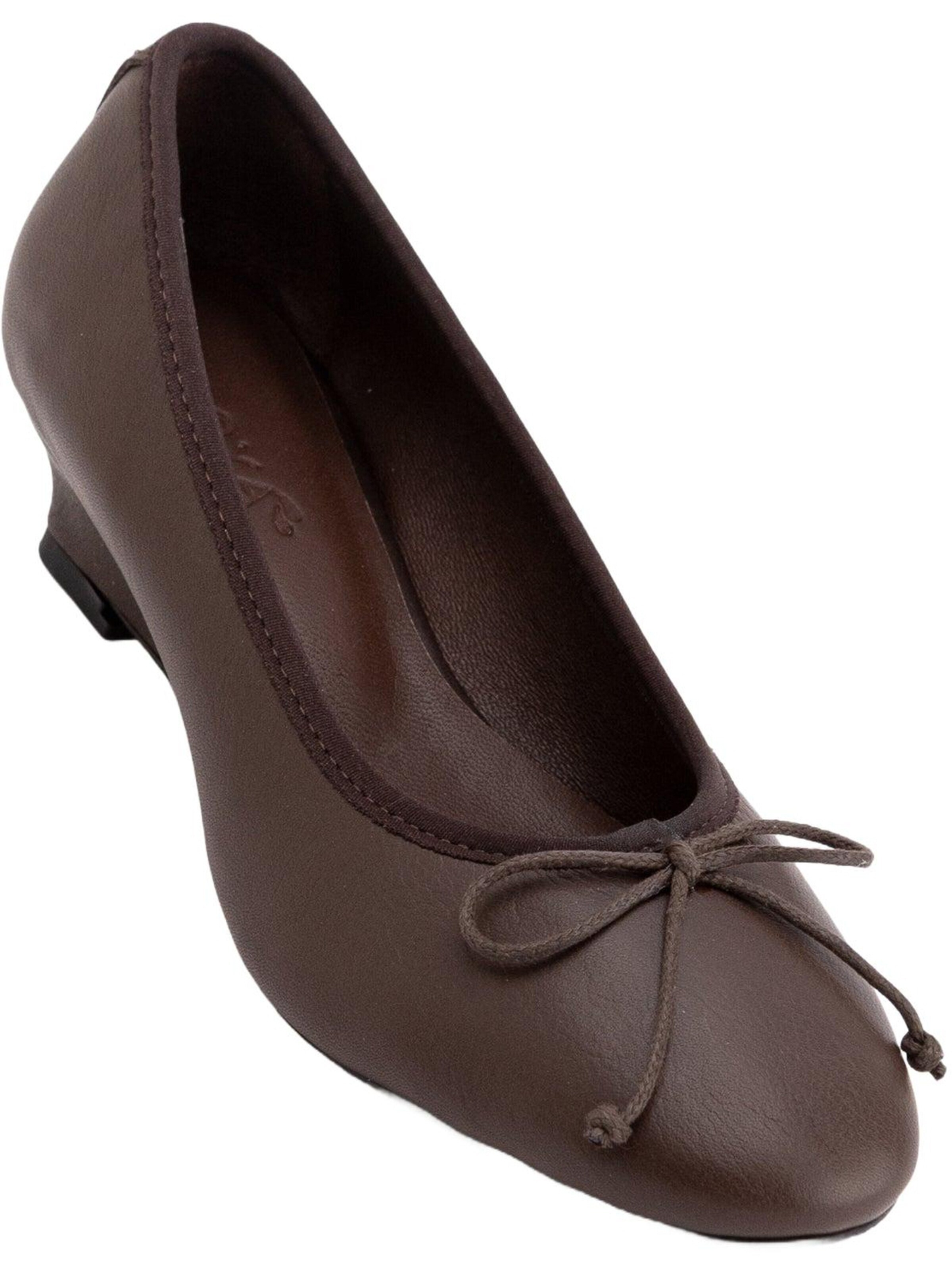 Limoya Pumps 'Arisa' in Brown: front