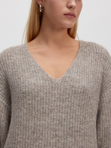 Robes en maille 'Nikki' EDITED en beige