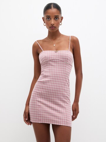 Robe Pull&Bear en rose : devant