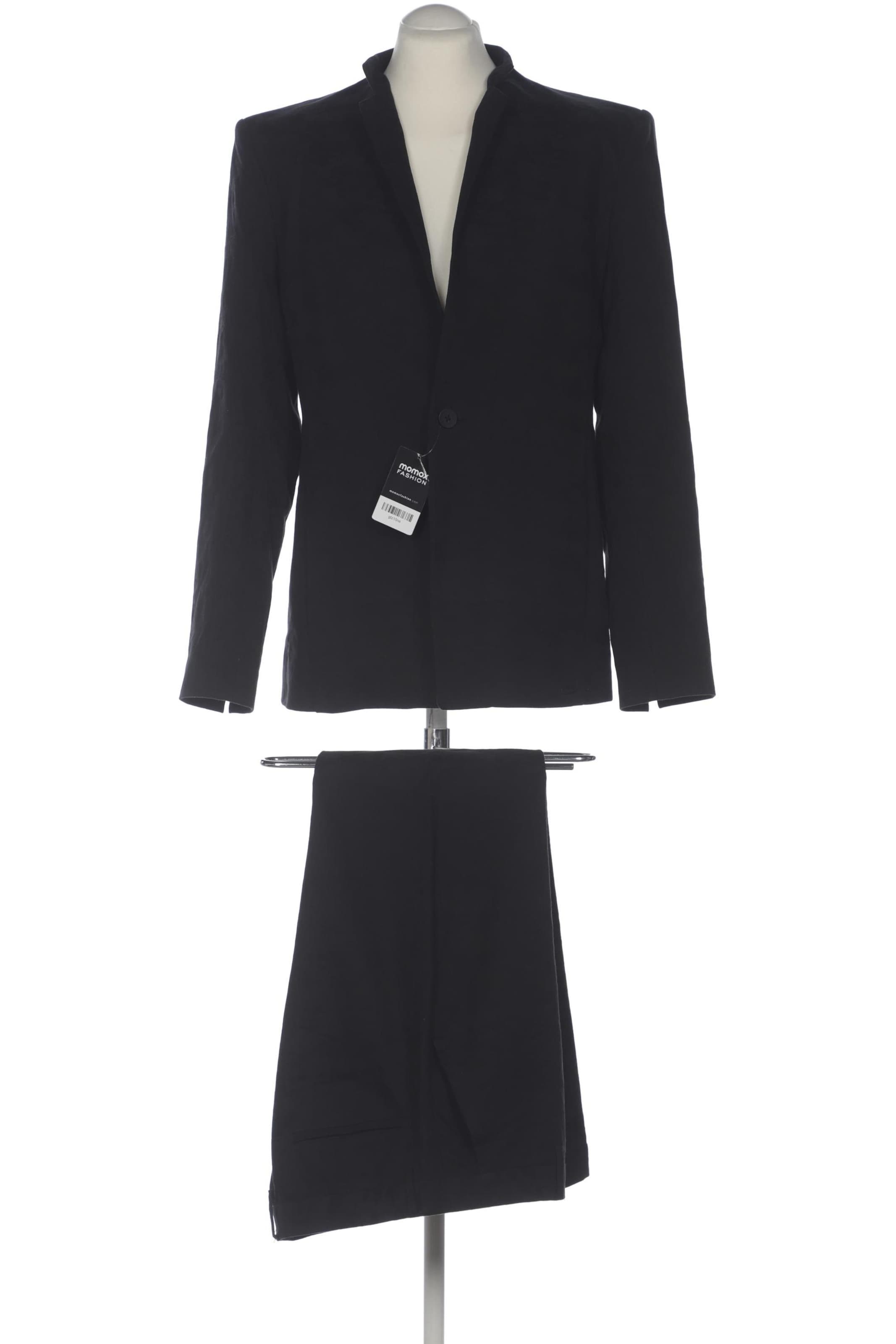 tigha Suit in L in Black: front