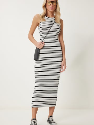 Happiness İstanbul Φόρεμα σε μαύρο: μπροστά