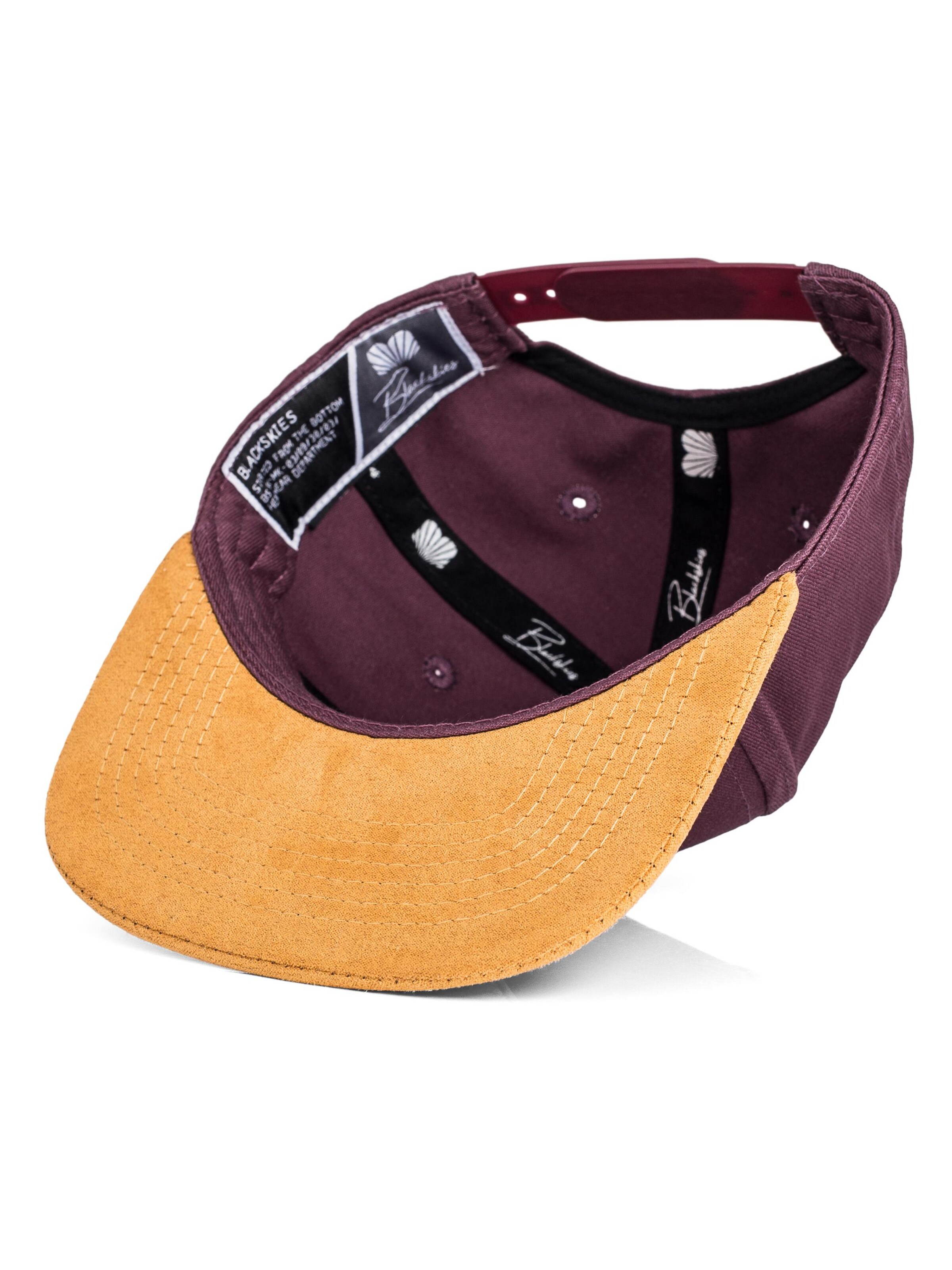 Blackskies Cap 'Essentials' in Purple