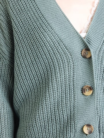 ONLY Knit cardigan 'ONLCAROL' in Green