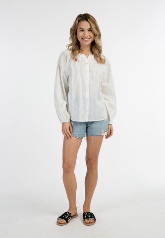 IZIA - Blusa en blanco