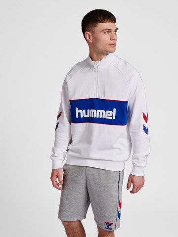 Hummel Sportsweatshirt 'Durban' in Wit: voorkant