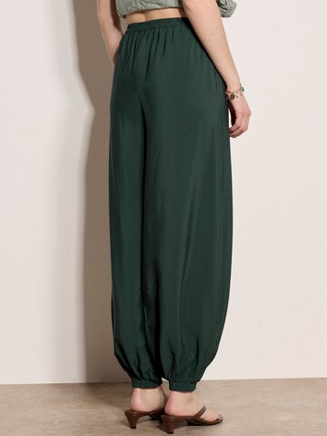 Apricot Loose fit Pants ' ' in Green