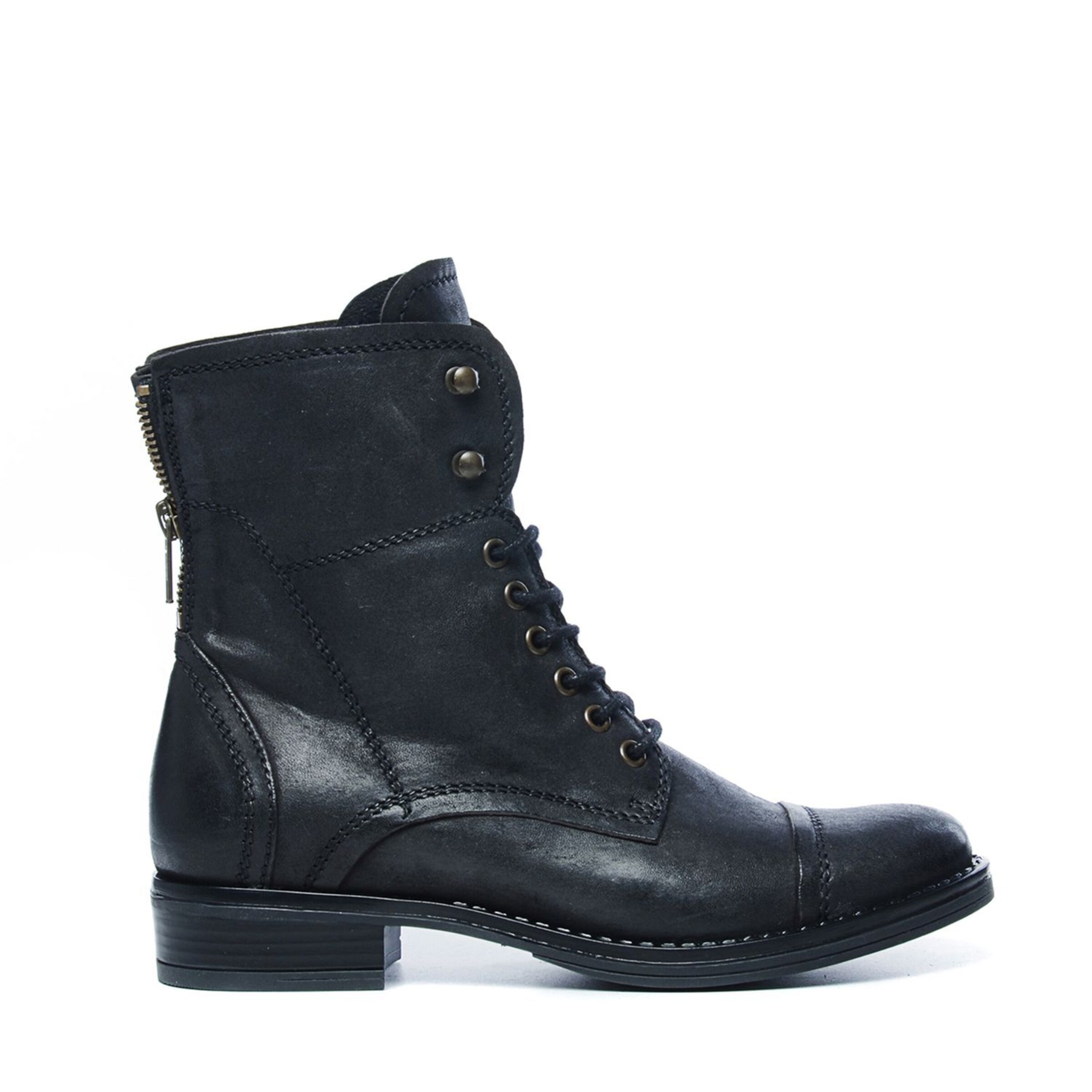 MANFIELD Lace-Up Ankle Boots in Black