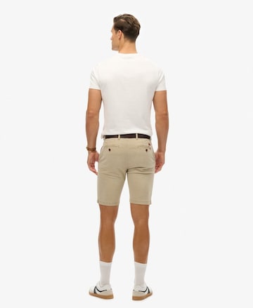 Superdry Regular Chino in Bruin