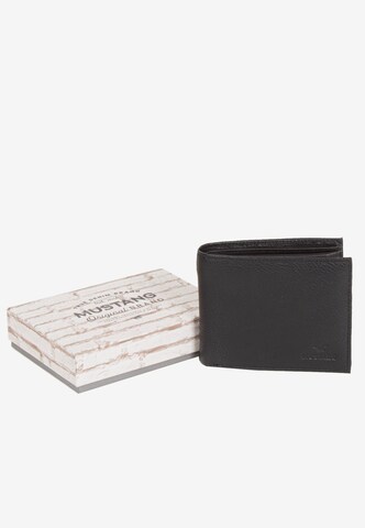 MUSTANG Wallet in Black