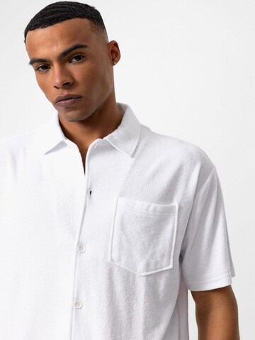 Antioch Regular fit Button Up Shirt in White