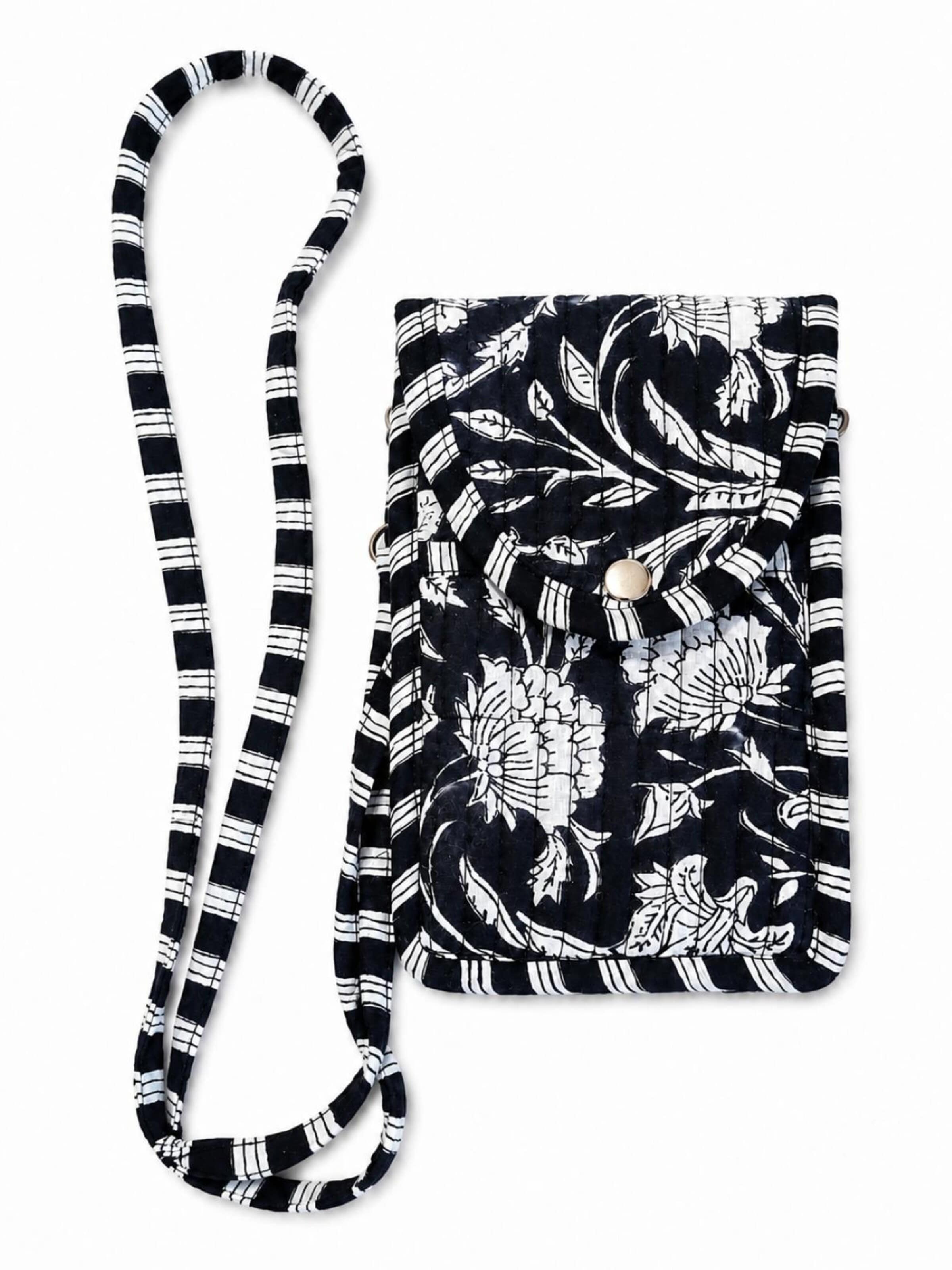 PfauGermany Crossbody Bag 'Vintage Cotton Quilted  Mobile Sling Bag .Length:19cm Width:11cm' in Black: front