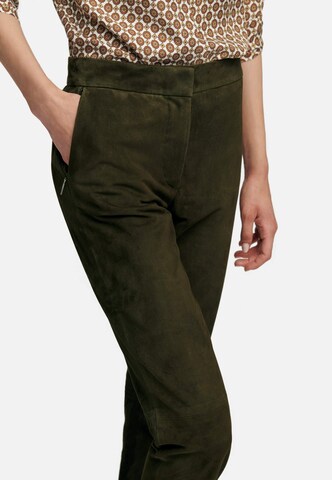 Fadenmeister Berlin Slim fit Pants in Green