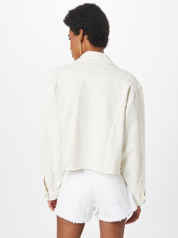 Veste mi-saison Gina Tricot en blanc