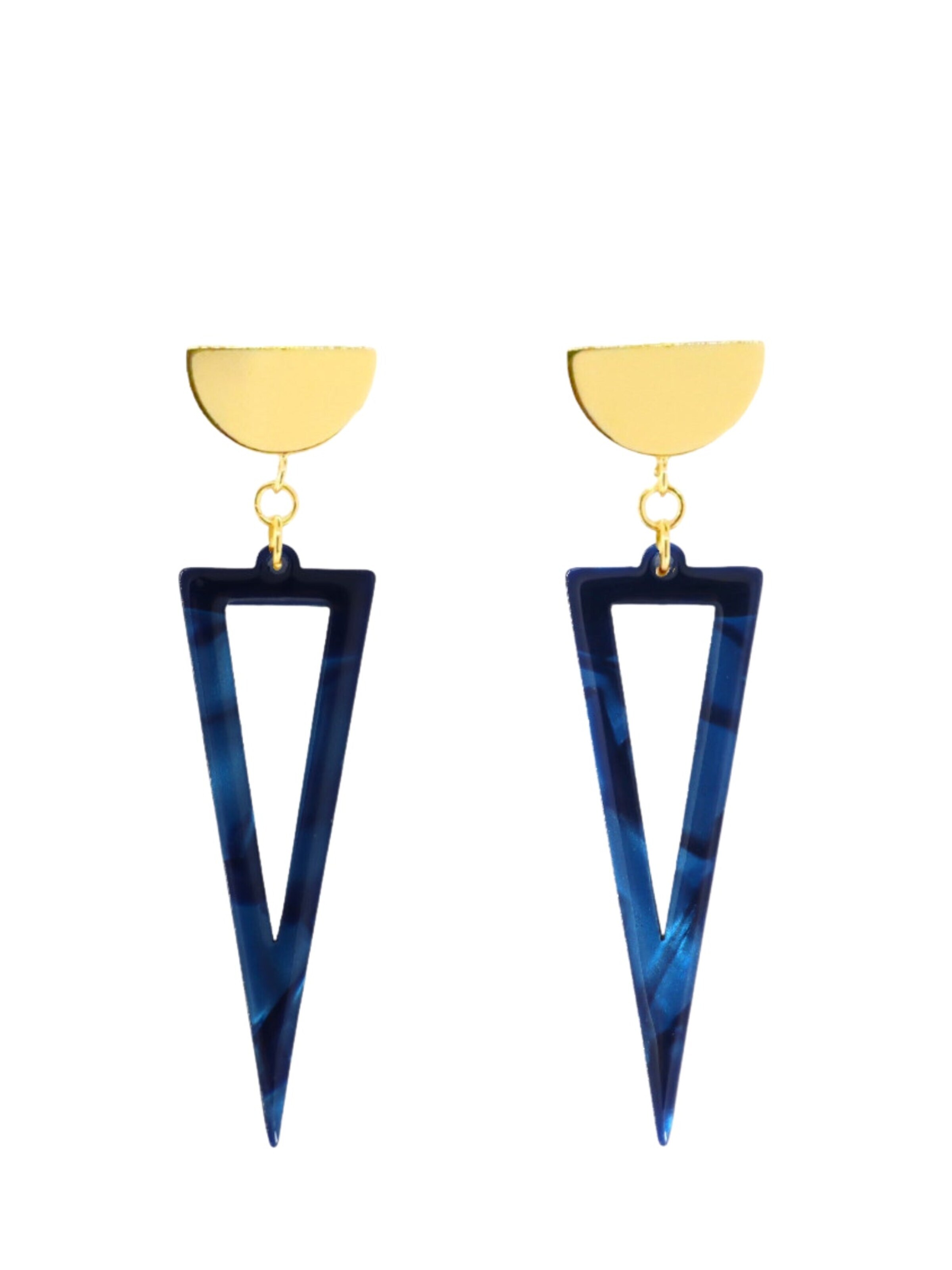 Fräulein Wunder Earrings 'Acetat Agnes' in Blue: front