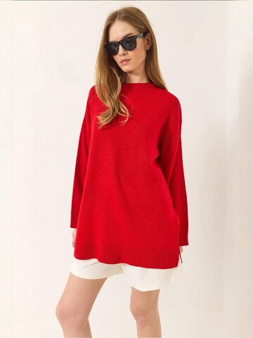 Pullover di Bianco Lucci in rosso: frontale