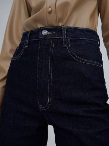 EDITED Regular Jeans 'Niki' in Blue