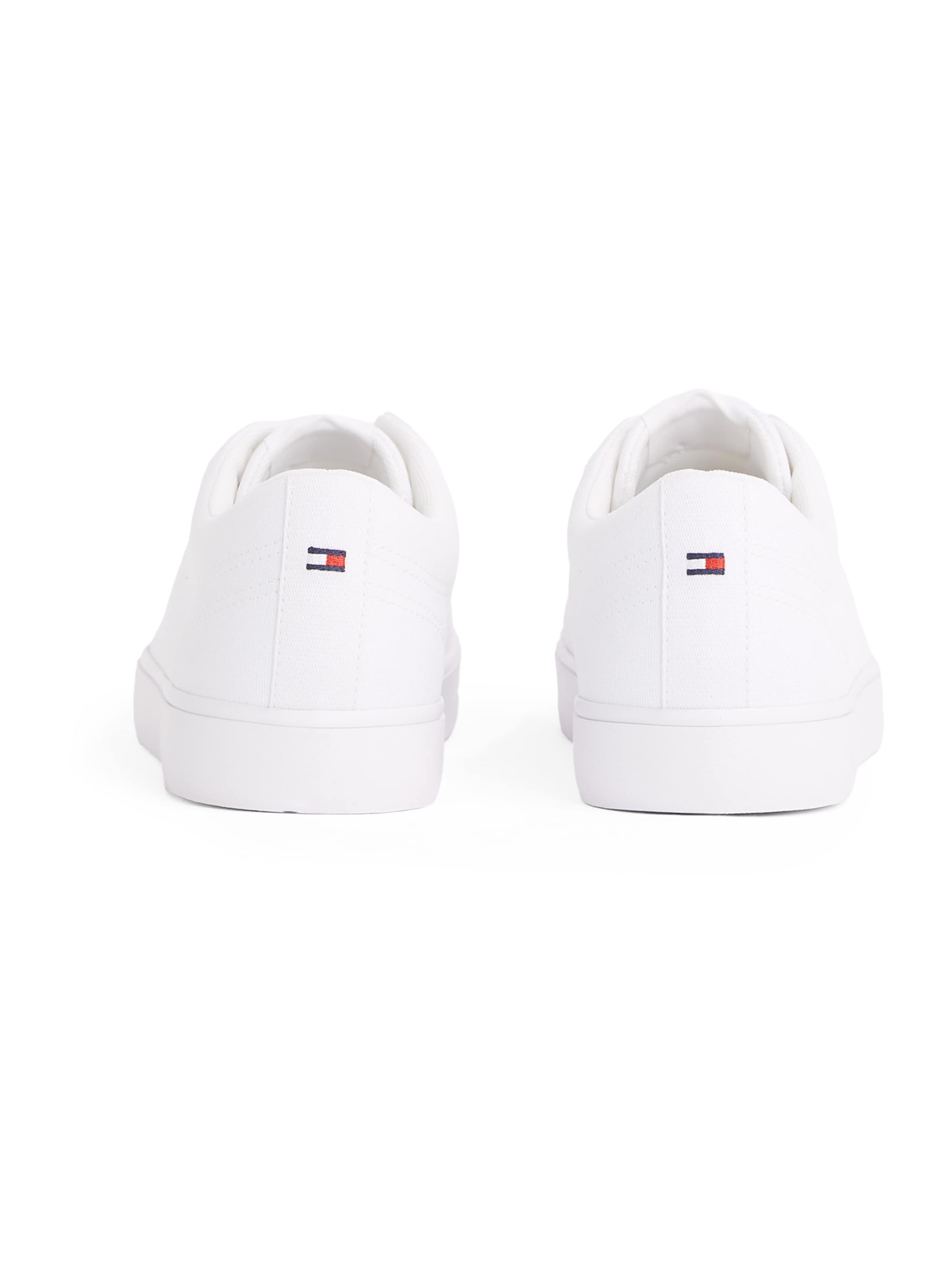 Baskets basses TOMMY HILFIGER en blanc