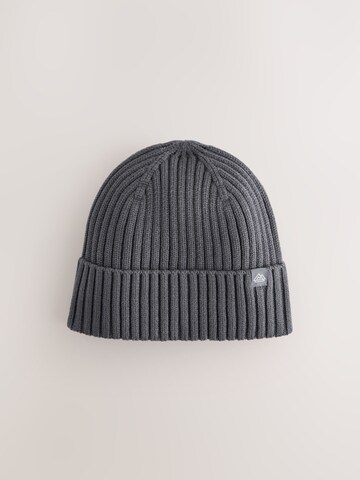 Next Muts in Beige