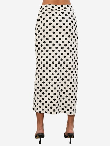 Bigdart Skirt in White