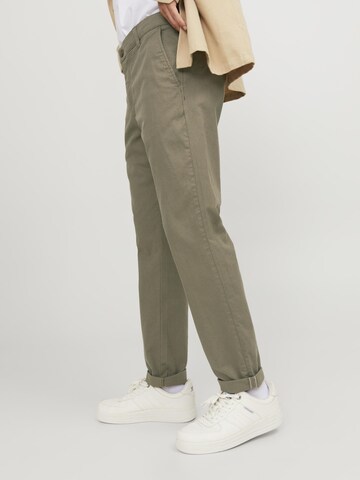 Coupe slim Pantalon chino 'Marco ' JACK & JONES en vert