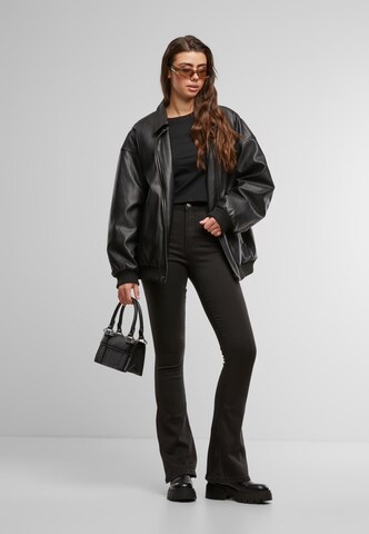 Urban Classics Дънки Bootcut Дънки в черно