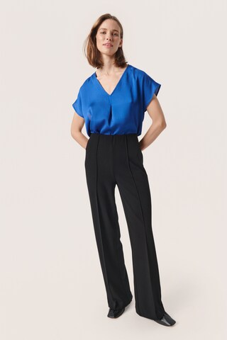 SOAKED IN LUXURY - Blusa 'Loana' en azul